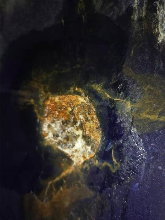 搪瓷反應(yīng)釜修補(bǔ)前